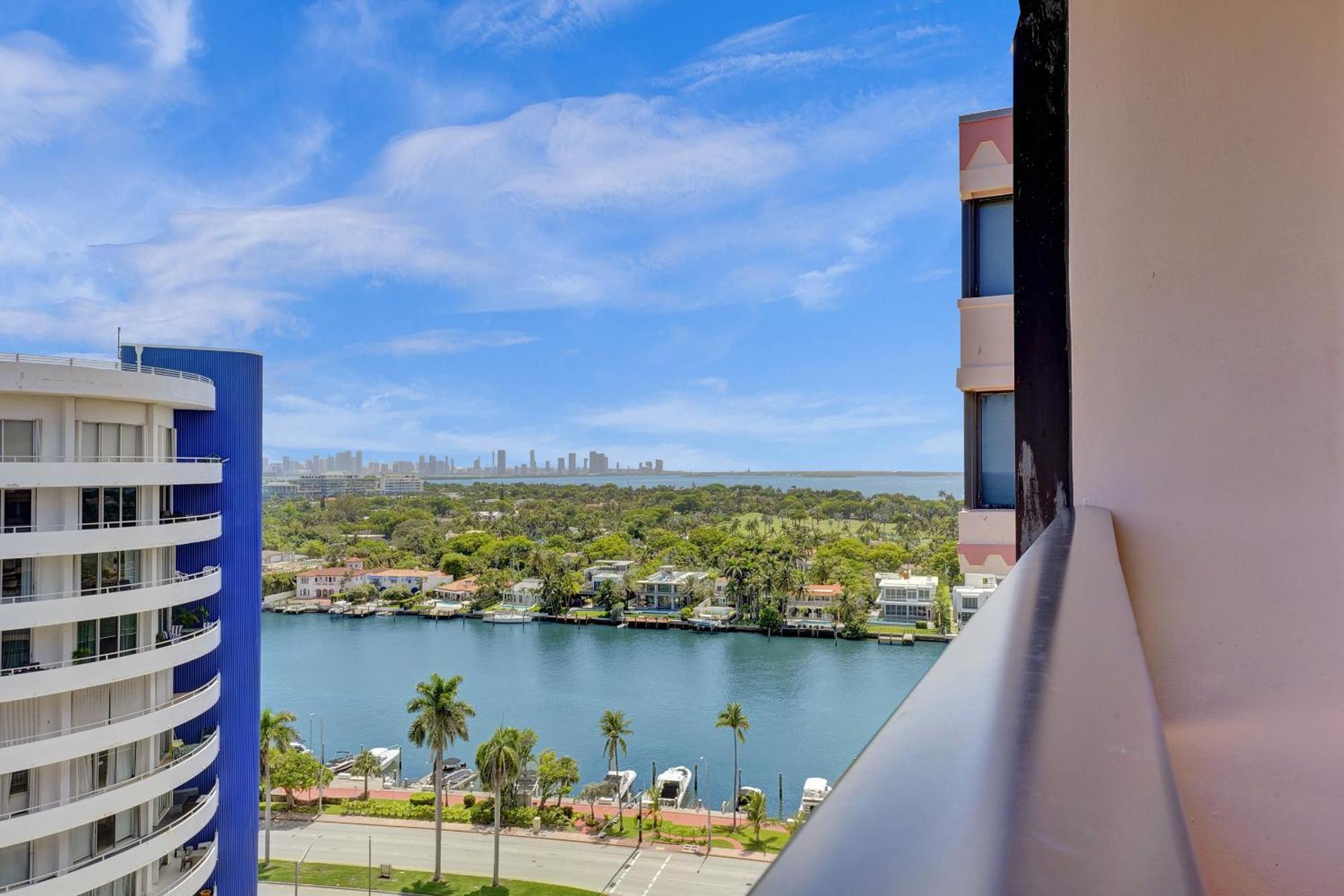 Apartamento Luxury Penthouse 3br 3ba Oceanfront Ph7 *